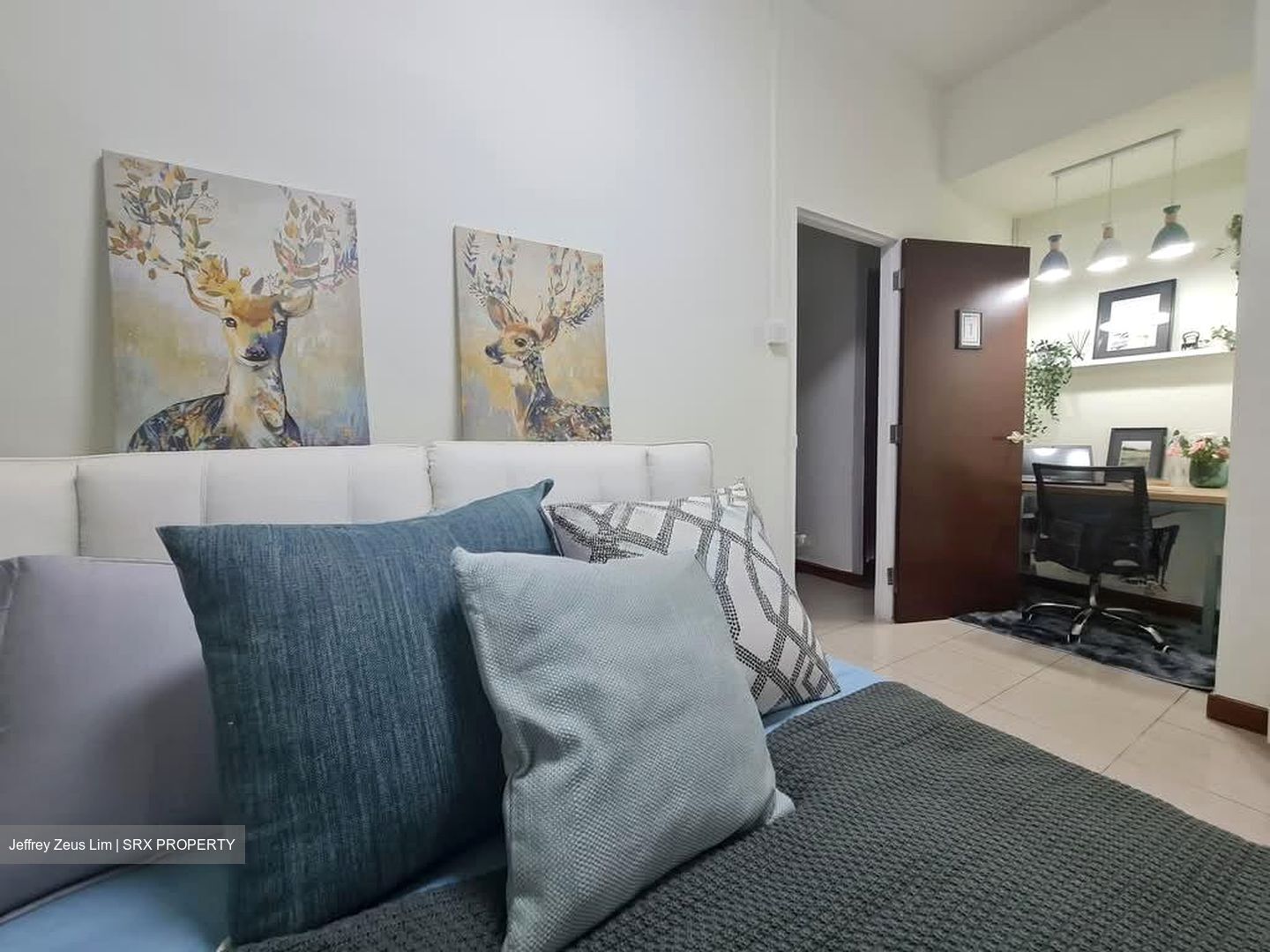 Dmanor (D16), Terrace #577097531